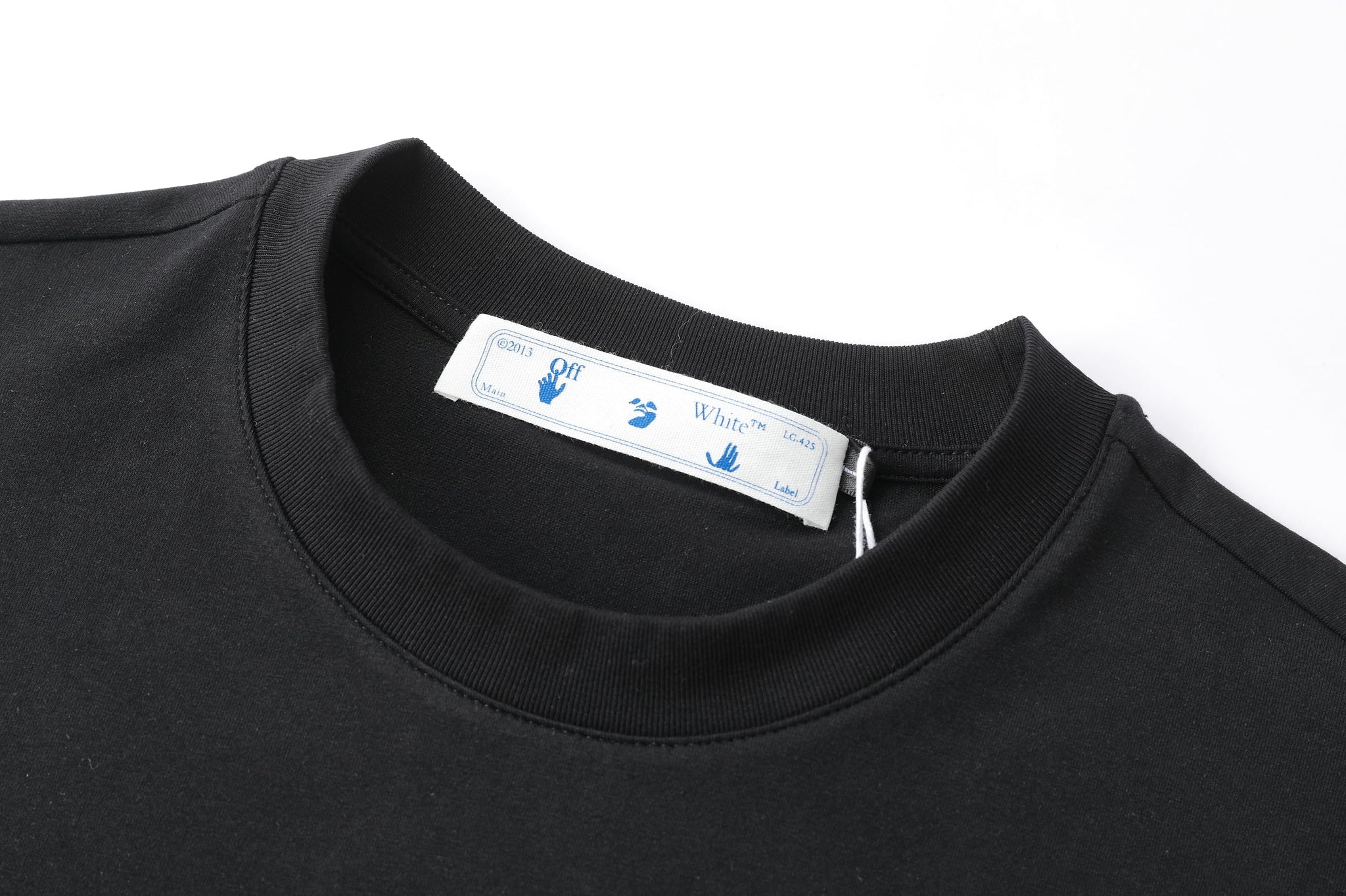 Camiseta 66792 Estampada Negra Para Hombre