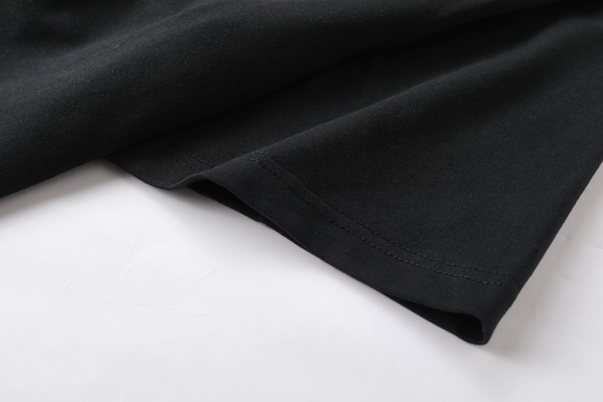 Camiseta 66781 Estampada Negra Para Hombre