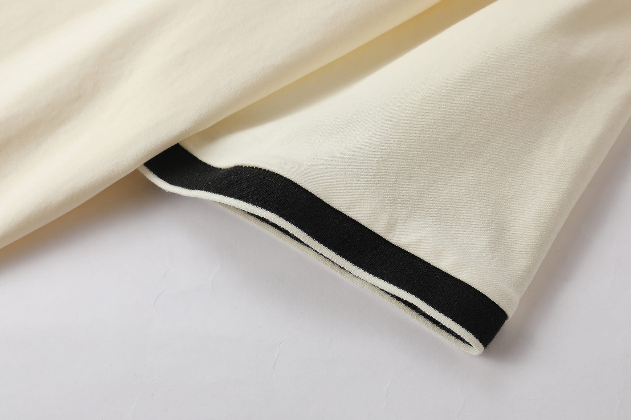 Camiseta 786887 Básica Crema Para Hombre