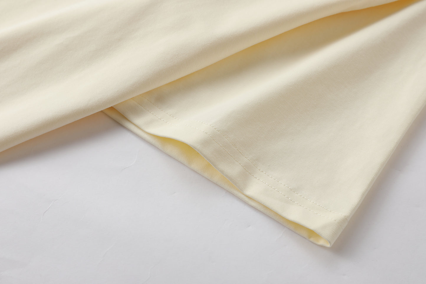 Camiseta B66042 Básica Crema Para Hombre