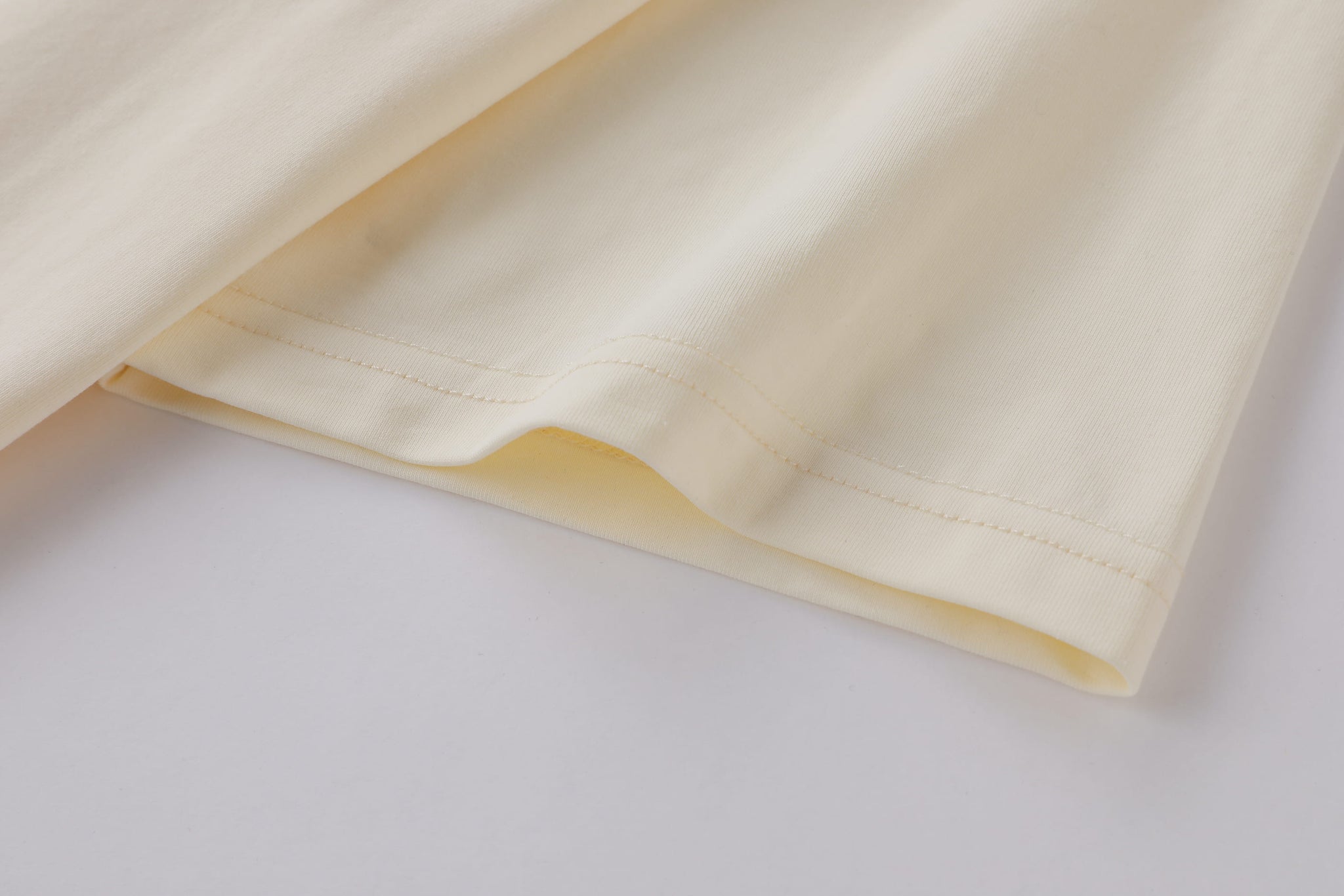 Camiseta 786637 Estampada Crema Para Hombre