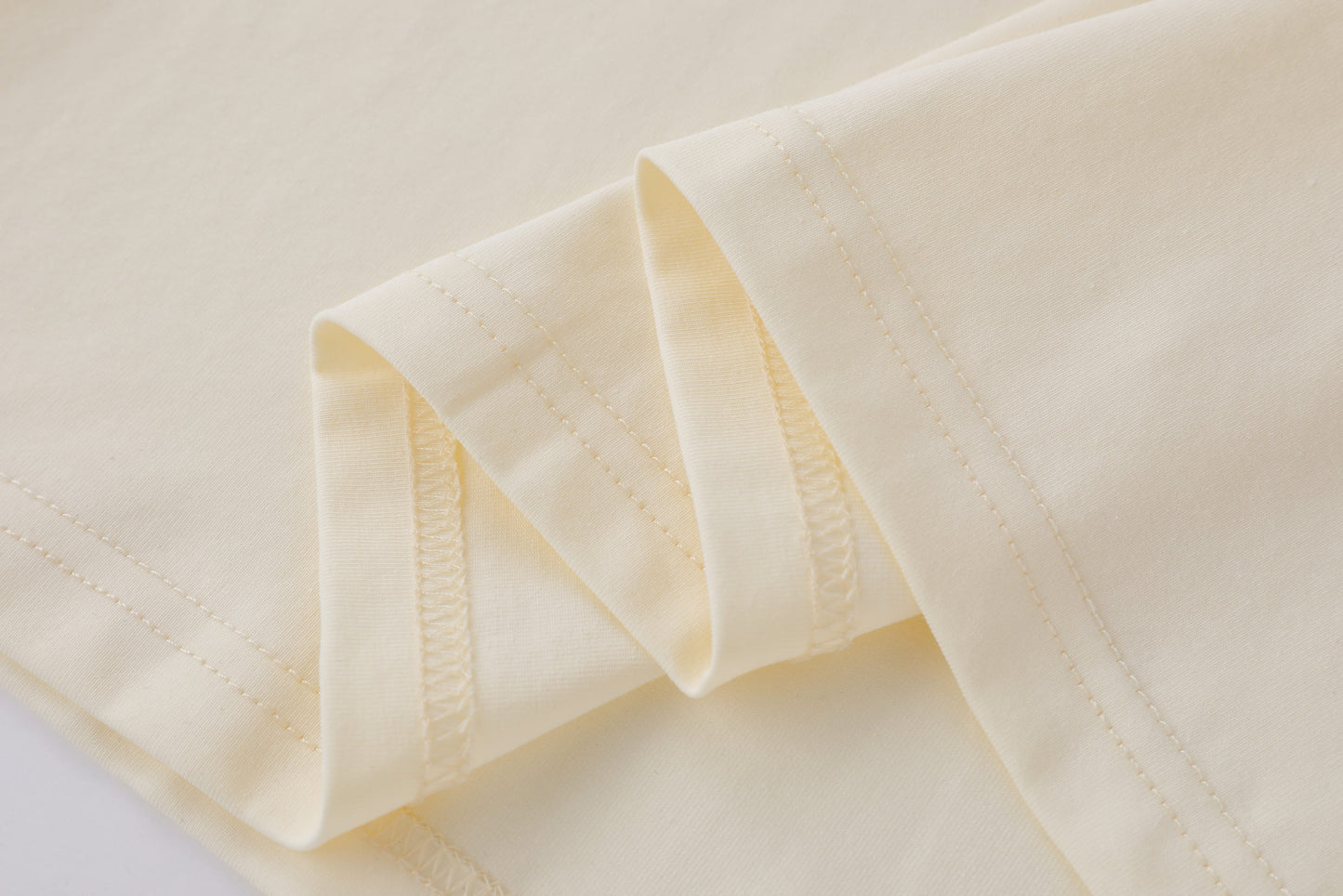 Camiseta 786637 Estampada Crema Para Hombre