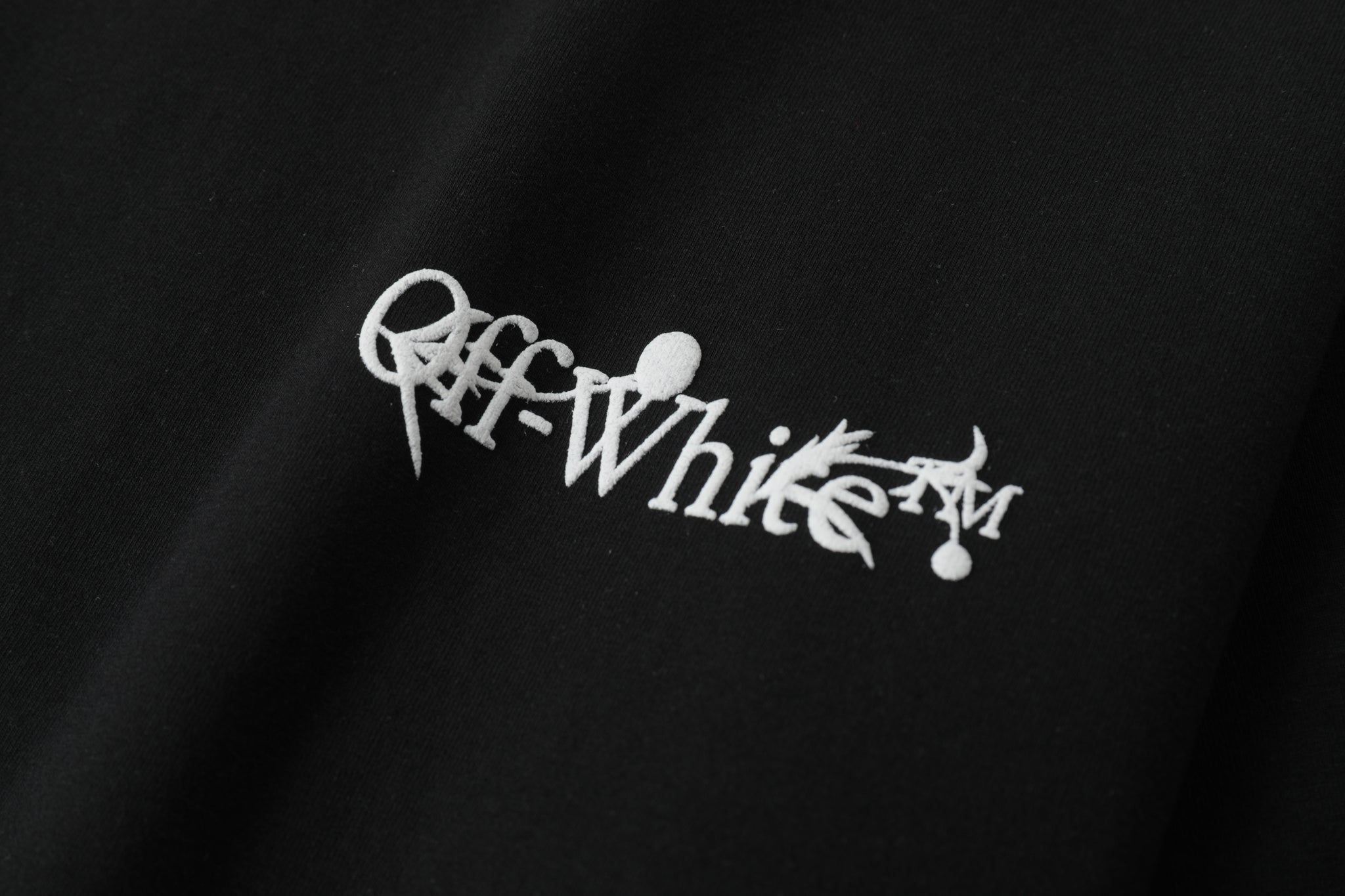 Camiseta 66787 Estampada Negra Para Hombre