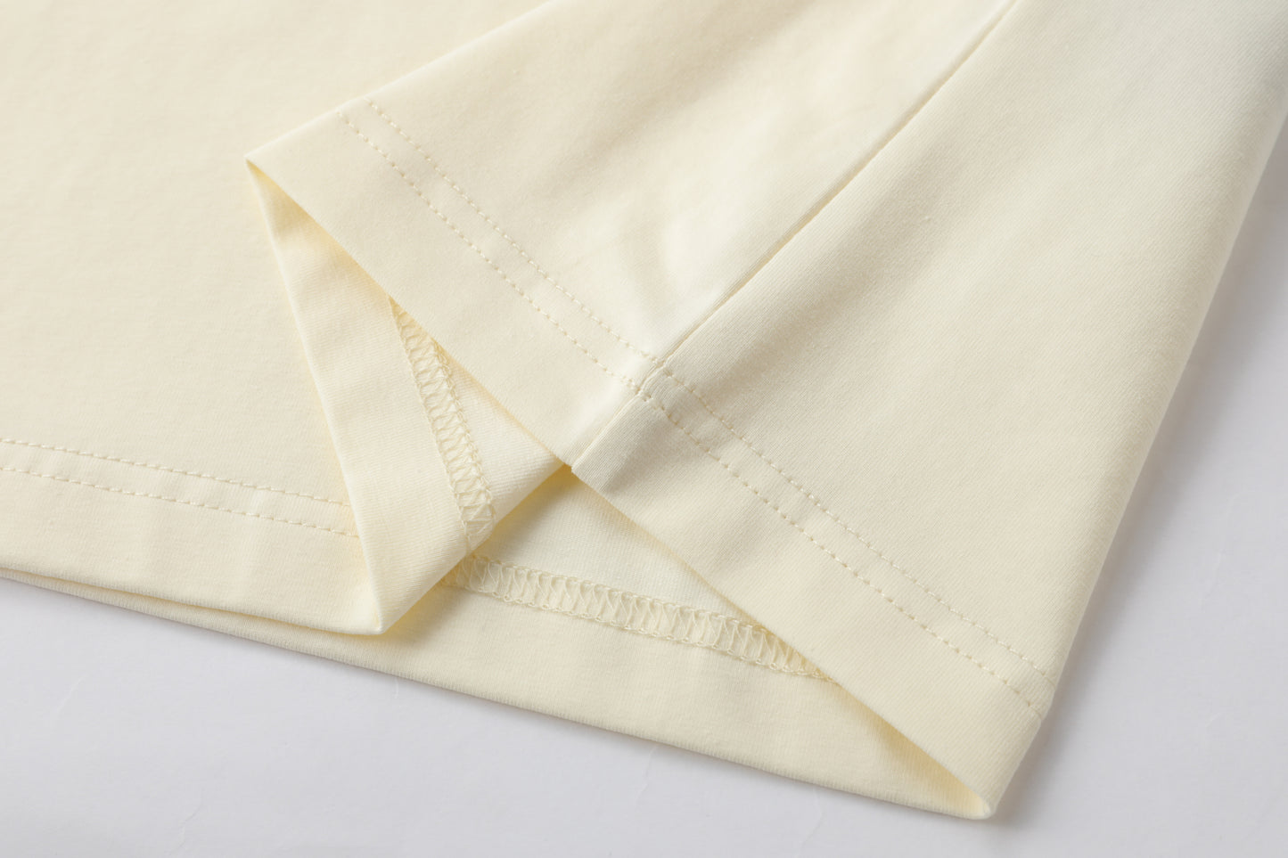 Camiseta 66780 Estampada Crema Para Hombre