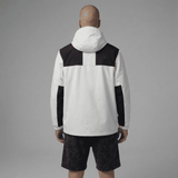 Chaqueta Deportiva Crema Para Hombre Ref. 23657