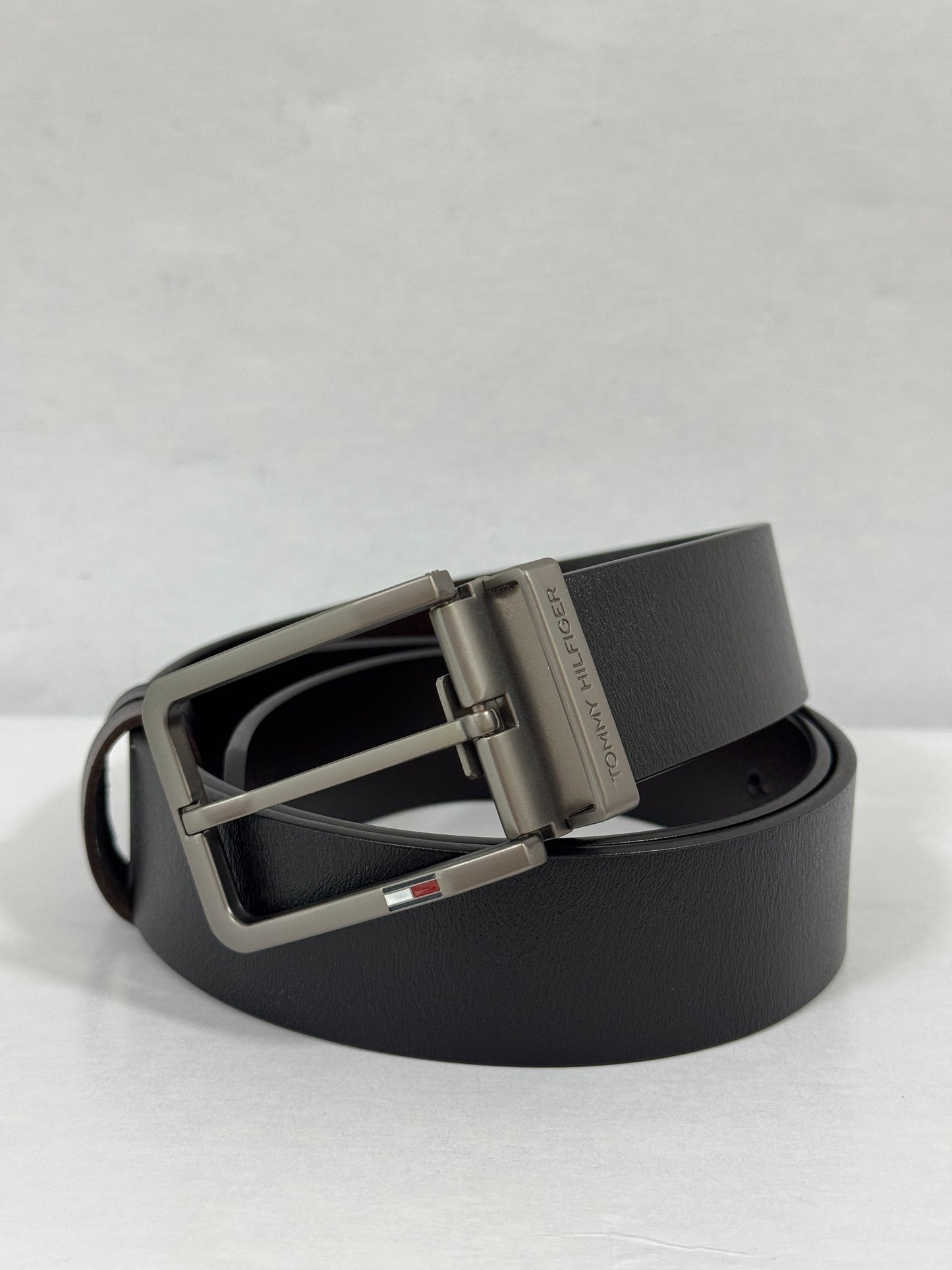 Correa TOM Z-117 Negro/Cafe Para Hombre