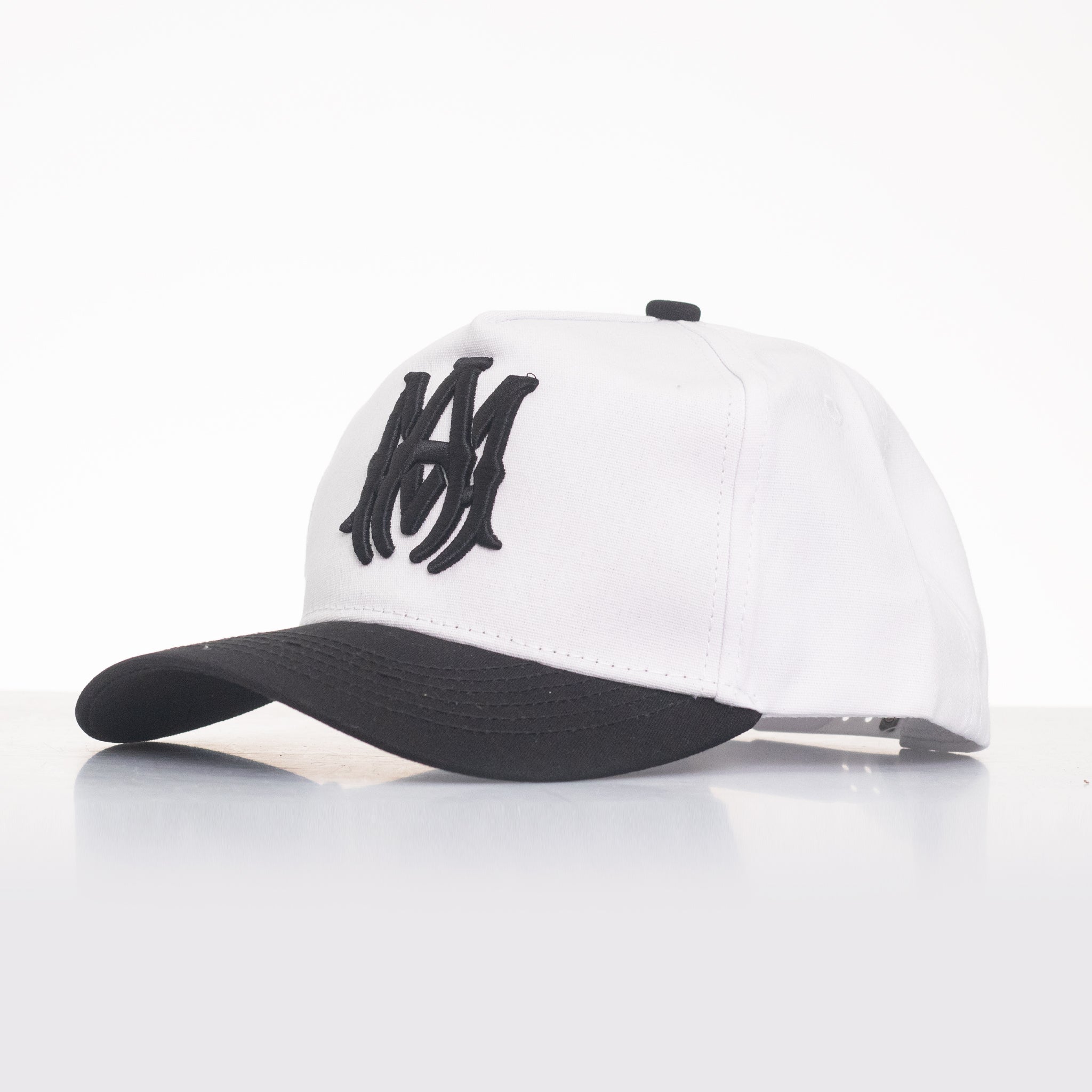 Gorra AR Tres Paneles Blanco/Negro 102-1