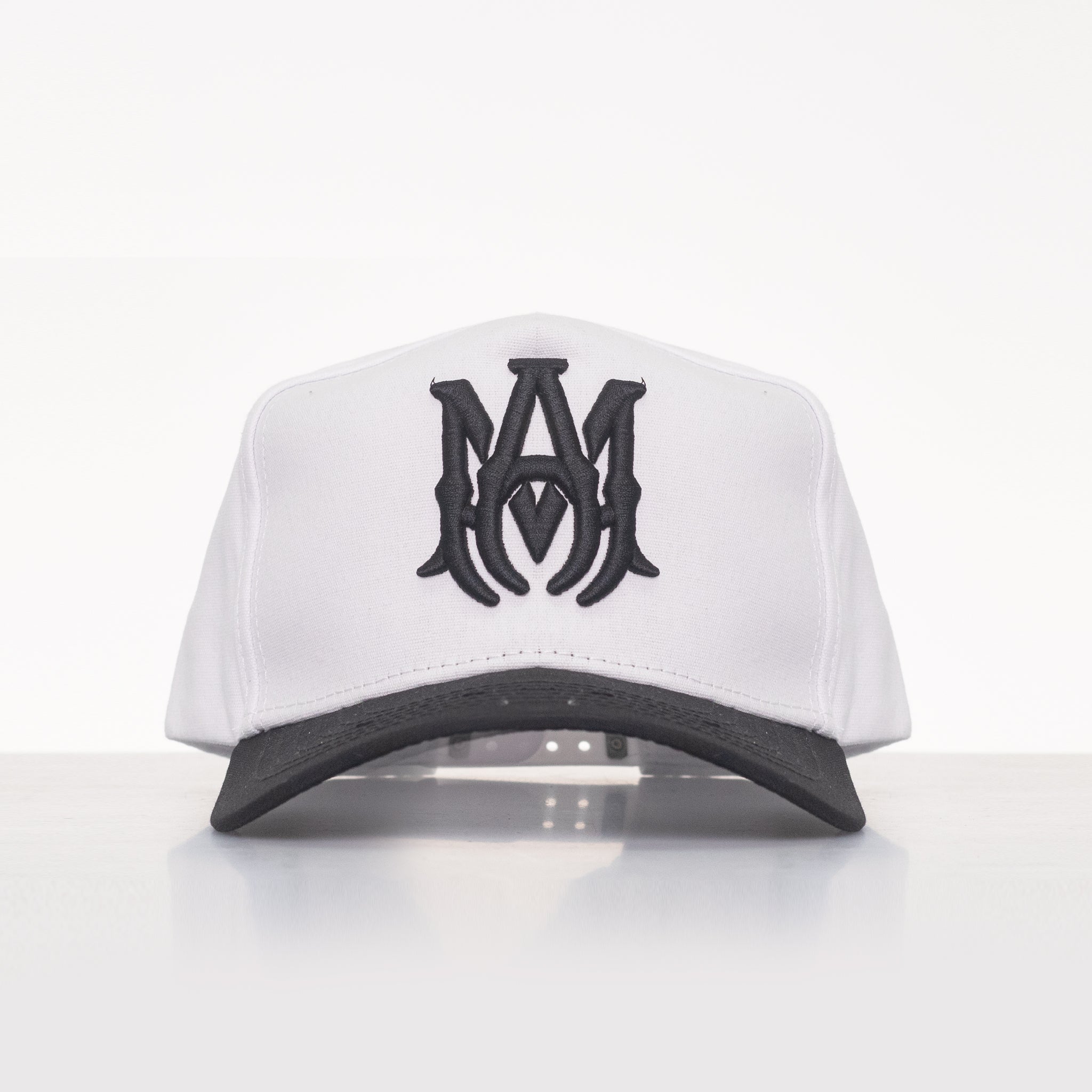 Gorra AR Tres Paneles Blanco/Negro 102-1