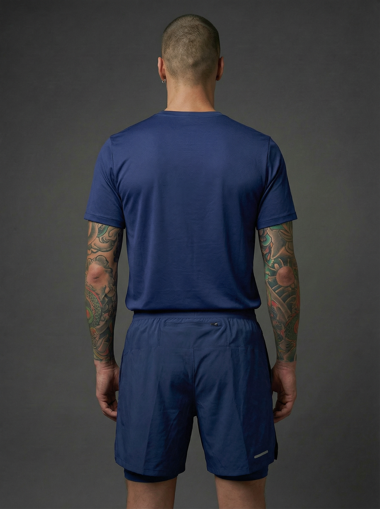 Camiseta Deportiva Básica Azul Oscuro Para Hombre Ref. CAM45