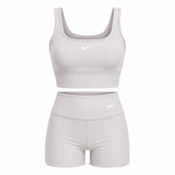 Conjunto Deportivo Crema Para Mujer Ref. MCONJ03