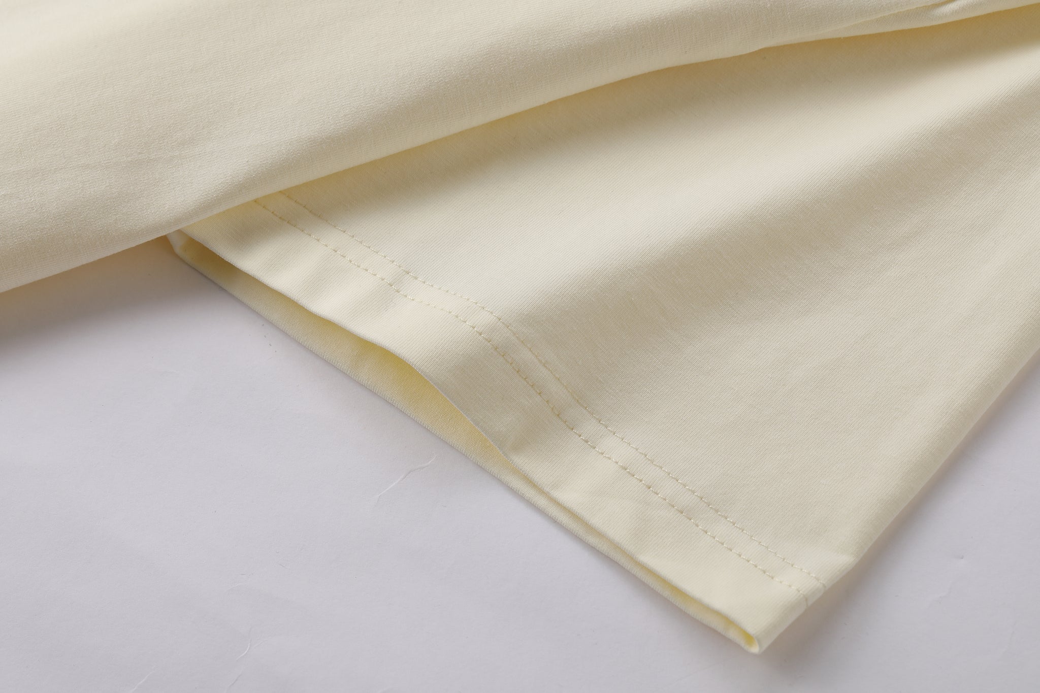 Camiseta 66788 Estampada Crema Para Hombre