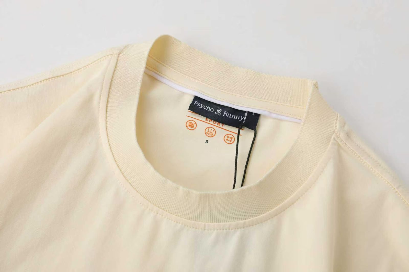 Camiseta PB-8088 Básica Crema Para Hombre