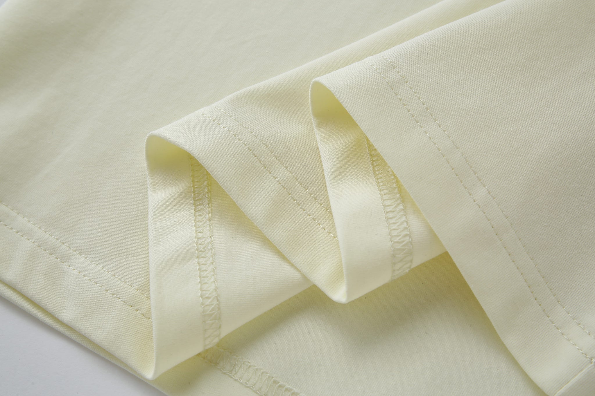 Camiseta 66643 Estampada Crema Para Hombre