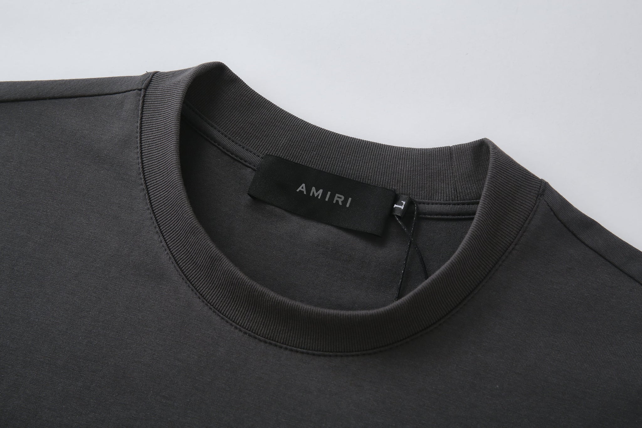 Camiseta 66642 Estampada Gris Oscuro Para Hombre