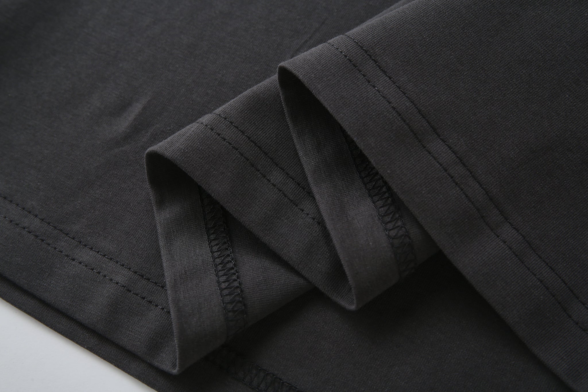 Camiseta 66642 Estampada Gris Oscuro Para Hombre