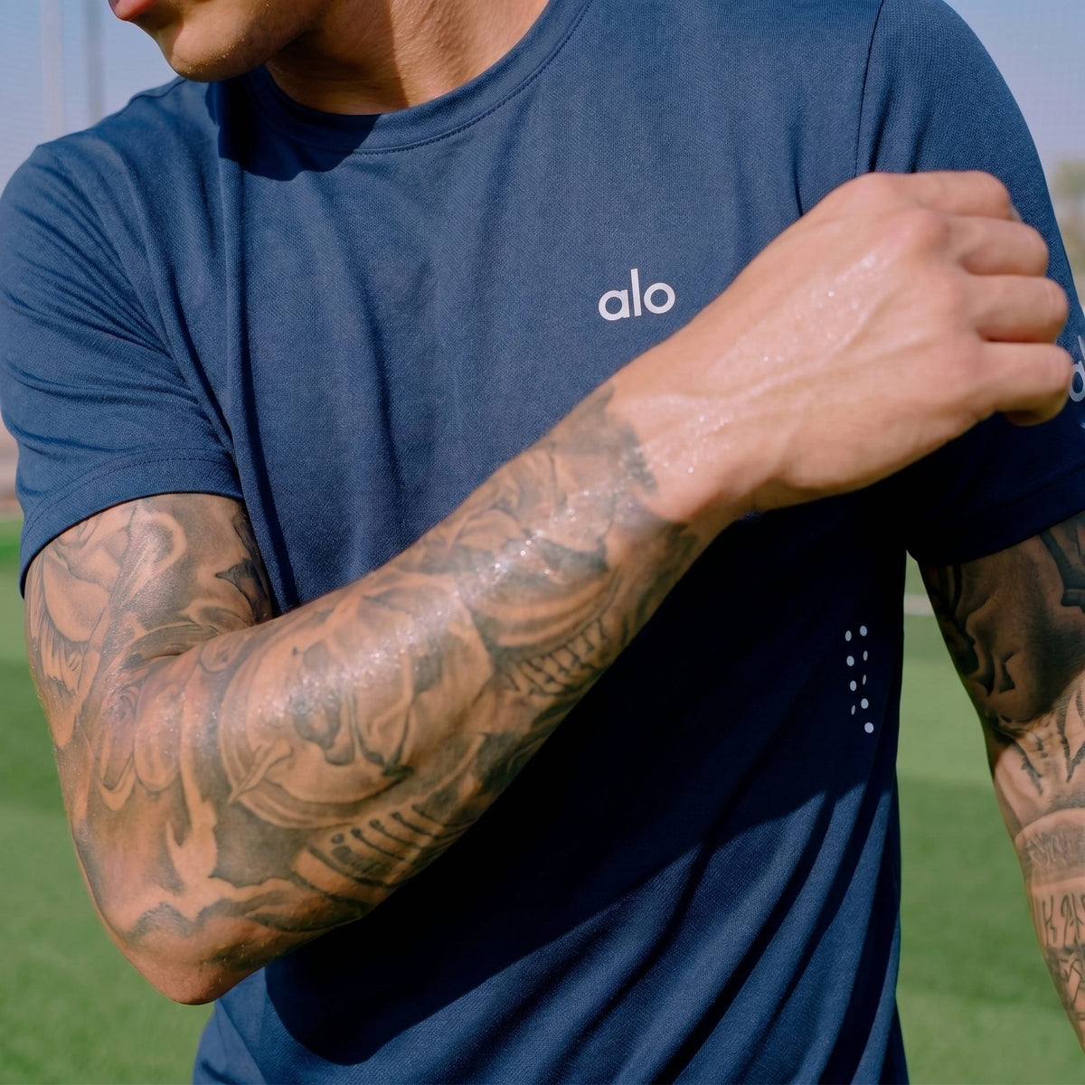 Camiseta Deportiva Azul Oscuro Para Hombre Ref. CAM29