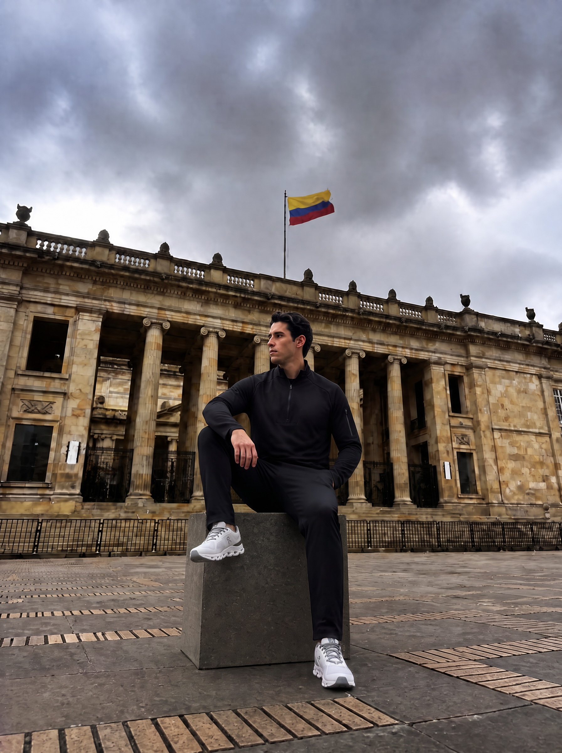 Sudadera Negra Para hombre Ref. 26D014